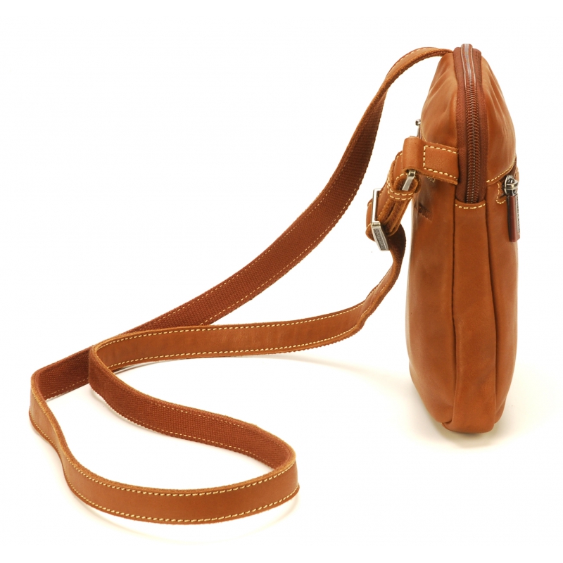ARTHUR & ASTON - 2028-08-COGN PORTE TRAVERS B/COGNAC