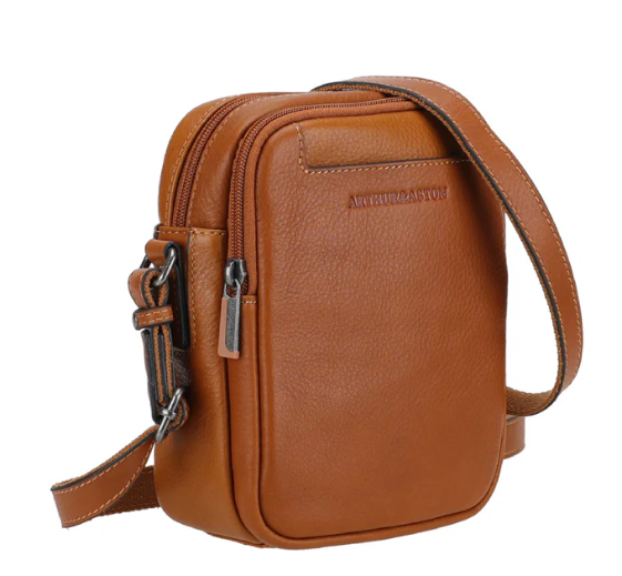 ARTHUR & ASTON - 2428-08-COGN PORTE-TRAVERS B/COGNAC